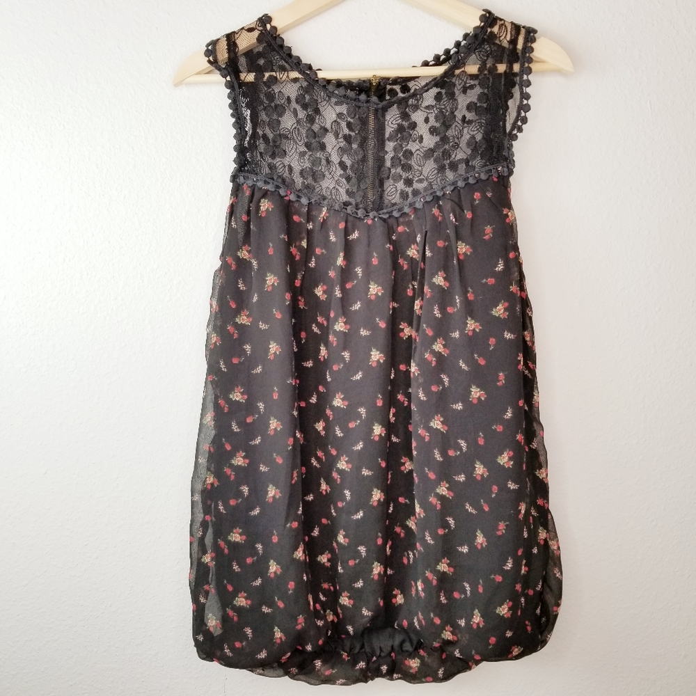 J Rudrani Floral Lace Yoke Sleeveless Blouse